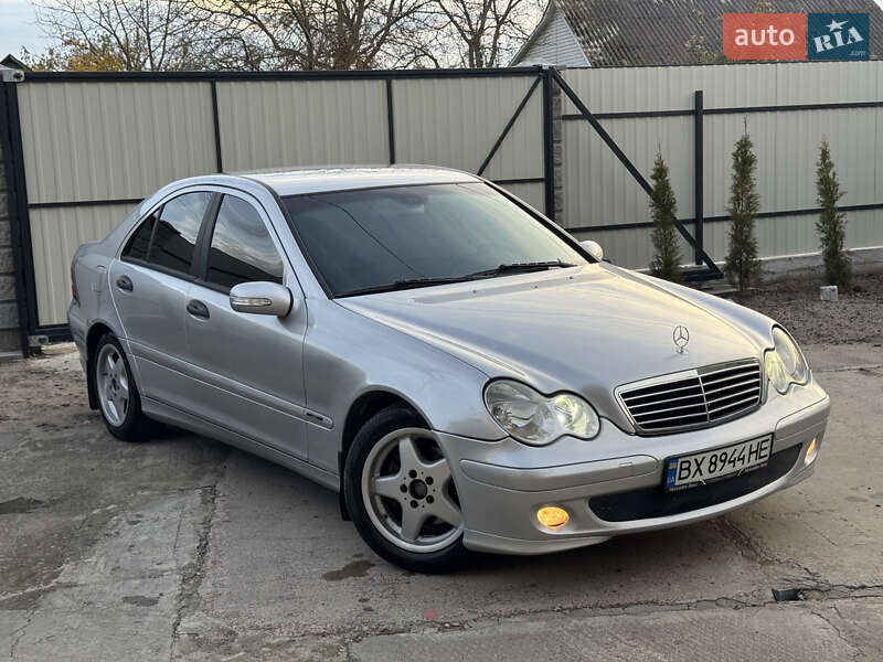 Седан Mercedes-Benz C-Class 2004 в Нетешине фото 2 Седан Mercedes-Benz C-Class 2004 в Нетешине