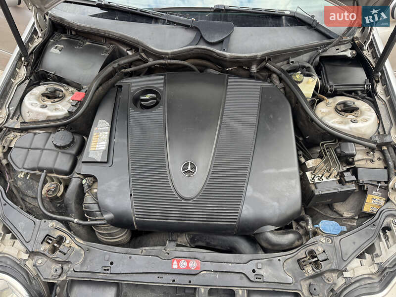 Седан Mercedes-Benz C-Class 2004 в Нетешине фото 42 Седан Mercedes-Benz C-Class 2004 в Нетешине