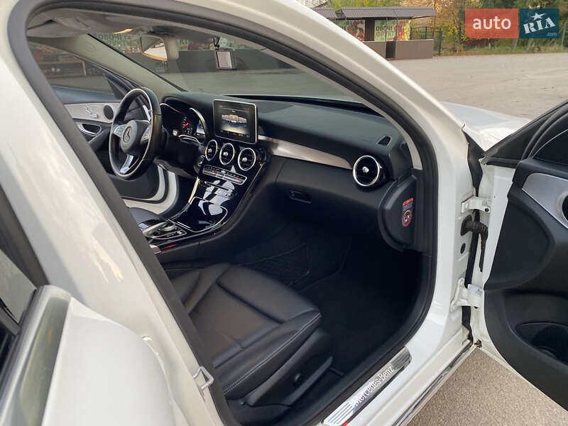 Седан Mercedes-Benz C-Class 2014 в Киеве