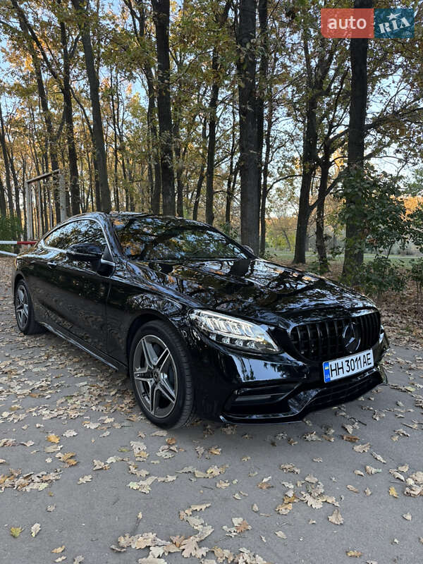 Купе Mercedes-Benz C-Class 2019 в Одессе фото 3 Купе Mercedes-Benz C-Class 2019 в Одессе
