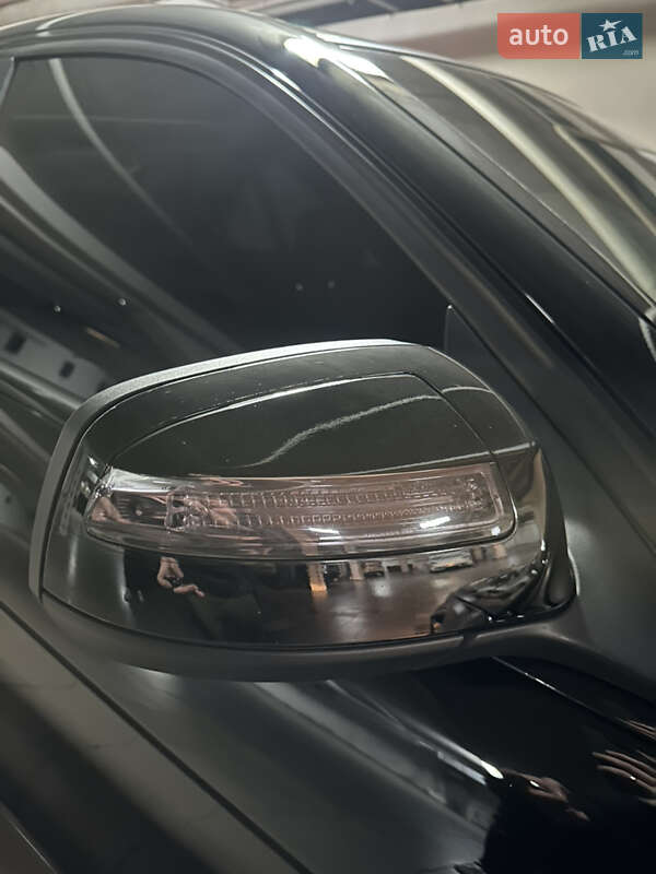 Седан Mercedes-Benz C-Class 2008 в Днепре