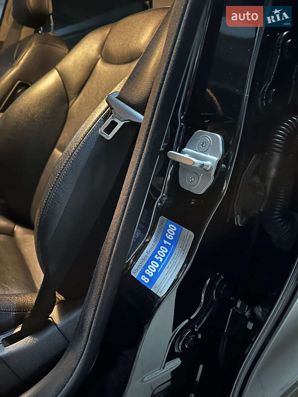 Седан Mercedes-Benz C-Class 2008 в Днепре