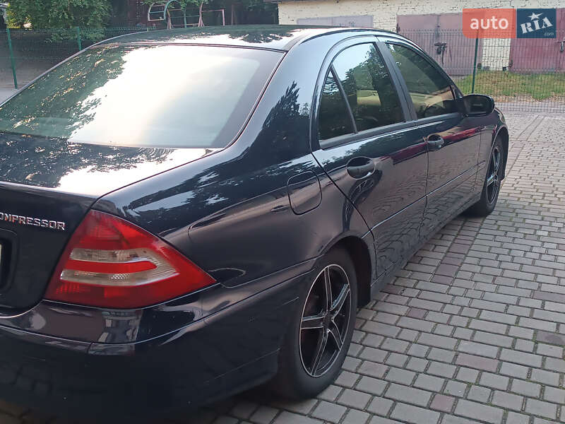 Седан Mercedes-Benz C-Class 2005 в Ровно фото 11 Седан Mercedes-Benz C-Class 2005 в Ровно