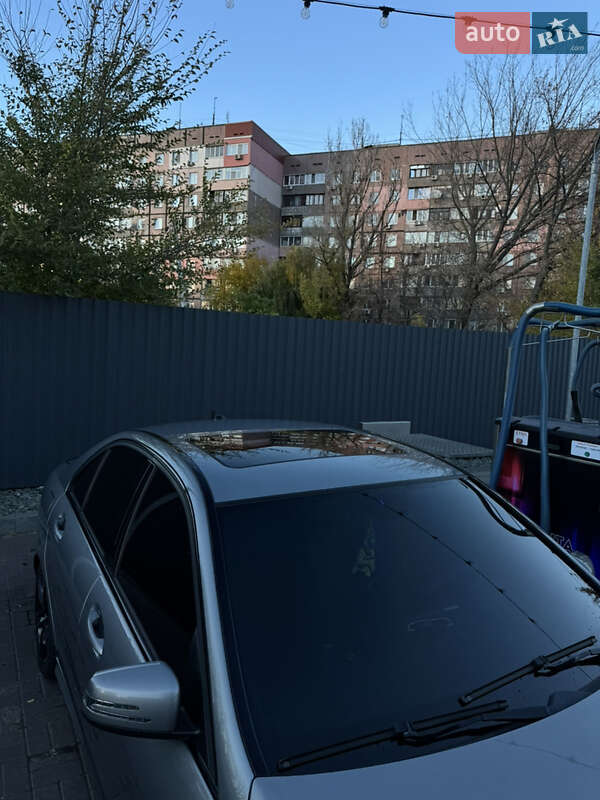 Седан Mercedes-Benz C-Class 2012 в Днепре