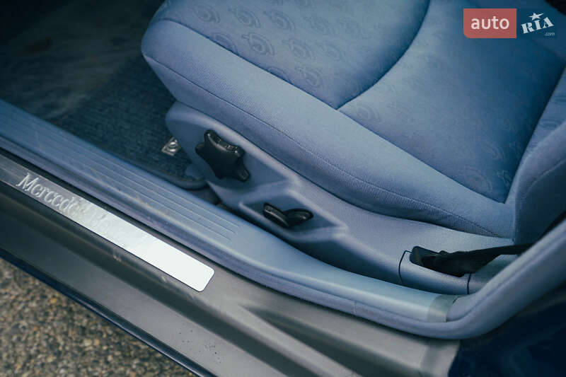 Седан Mercedes-Benz C-Class 2003 в Харкові фото 14 Седан Mercedes-Benz C-Class 2003 в Харкові