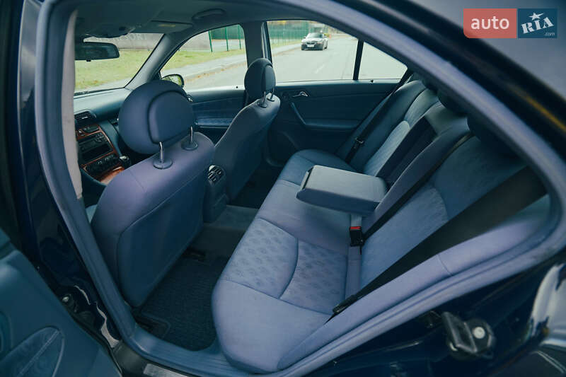 Седан Mercedes-Benz C-Class 2003 в Харкові фото 31 Седан Mercedes-Benz C-Class 2003 в Харкові