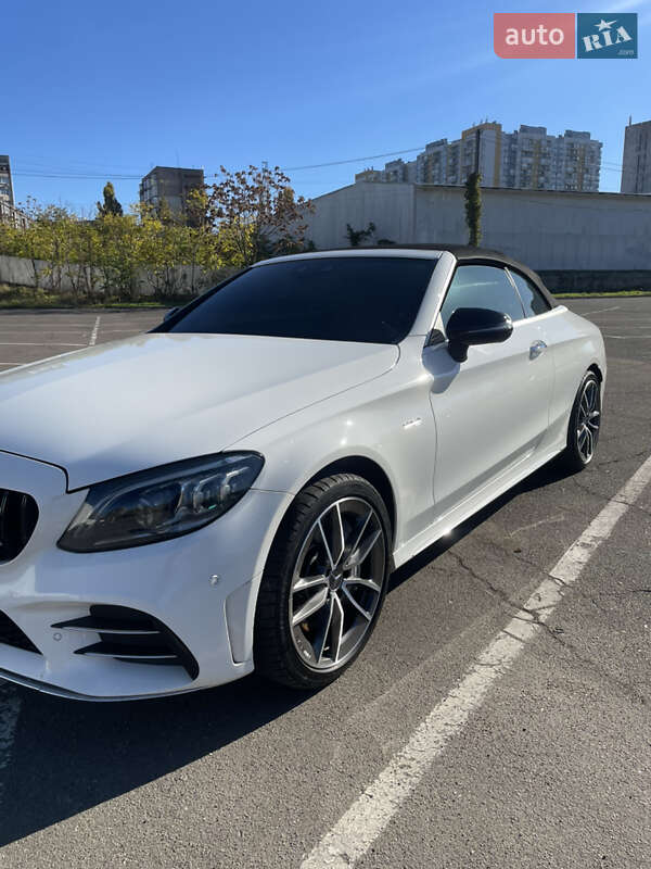 Кабриолет Mercedes-Benz C-Class 2018 в Одессе фото 30 Кабриолет Mercedes-Benz C-Class 2018 в Одессе