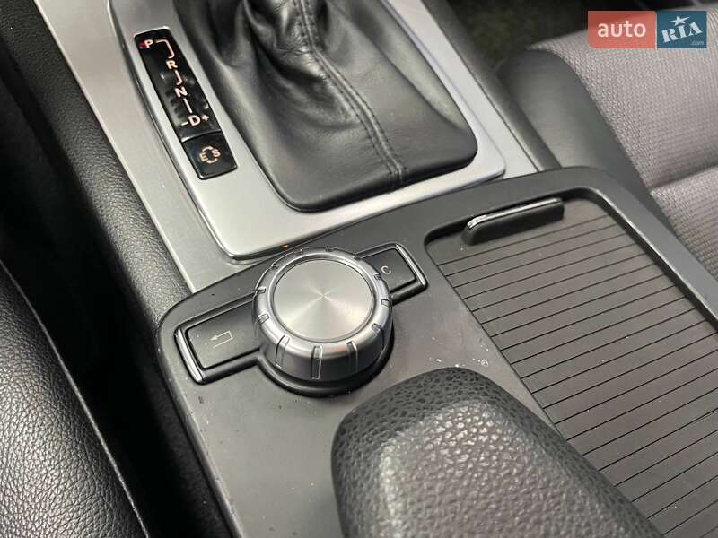 Універсал Mercedes-Benz C-Class 2013 в Києві