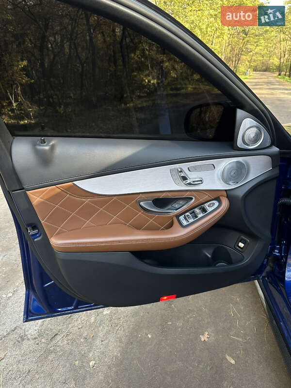 Седан Mercedes-Benz C-Class 2019 в Киеве