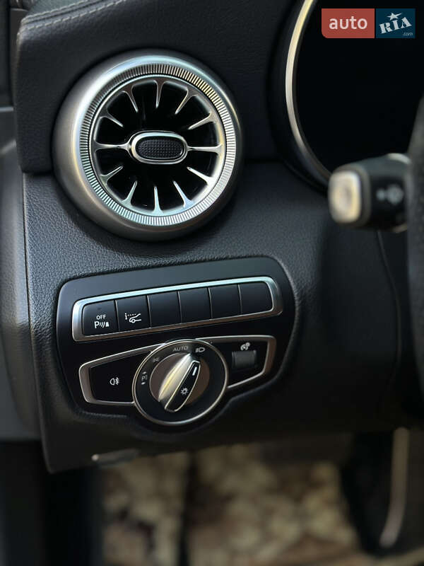 Седан Mercedes-Benz C-Class 2019 в Киеве