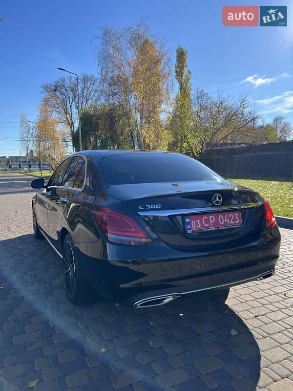 Седан Mercedes-Benz C-Class 2019 в Киеве фото 16 Седан Mercedes-Benz C-Class 2019 в Киеве