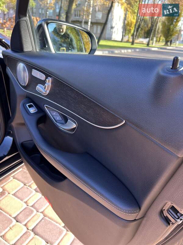 Седан Mercedes-Benz C-Class 2019 в Киеве фото 40 Седан Mercedes-Benz C-Class 2019 в Киеве