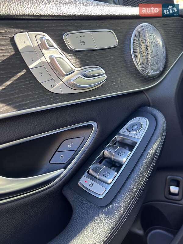 Седан Mercedes-Benz C-Class 2019 в Киеве фото 49 Седан Mercedes-Benz C-Class 2019 в Киеве