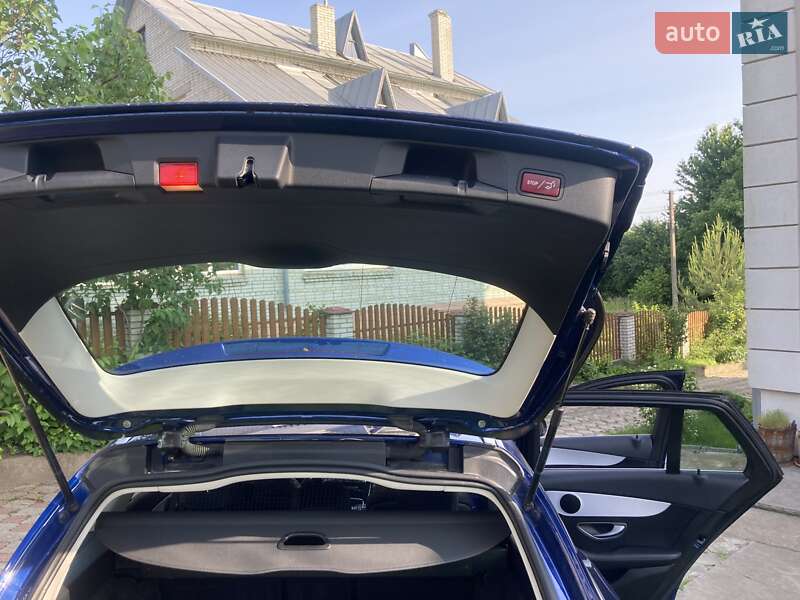 Универсал Mercedes-Benz C-Class 2017 в Николаеве фото 120 Универсал Mercedes-Benz C-Class 2017 в Николаеве