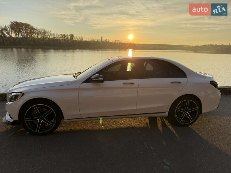 Седан Mercedes-Benz C-Class 2016 в Кропивницькому