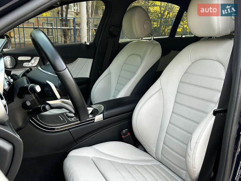 Седан Mercedes-Benz C-Class 2015 в Миколаєві