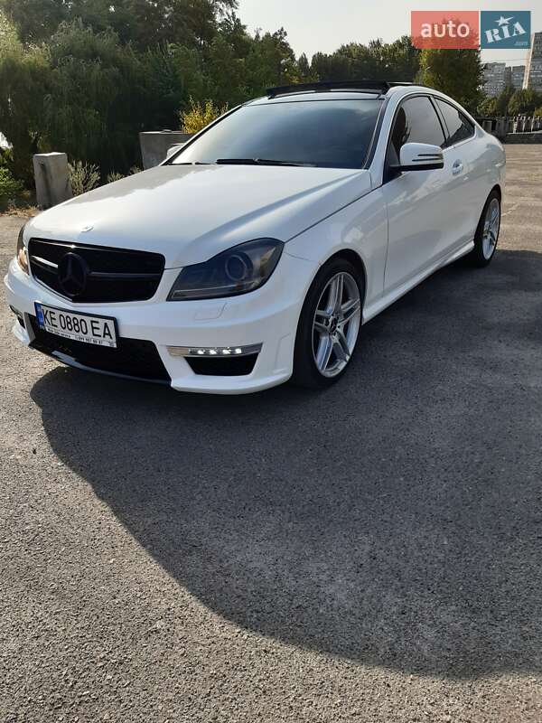 Купе Mercedes-Benz C-Class 2012 в Дніпрі
