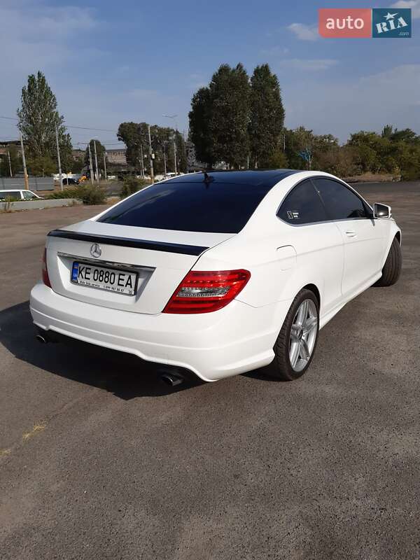 Купе Mercedes-Benz C-Class 2012 в Дніпрі