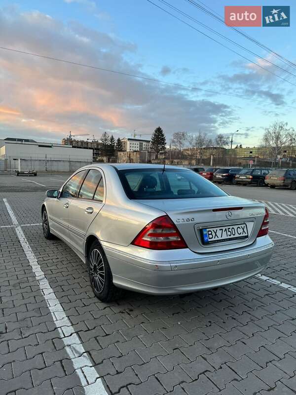Седан Mercedes-Benz C-Class 2004 в Черновцах фото 4 Седан Mercedes-Benz C-Class 2004 в Черновцах