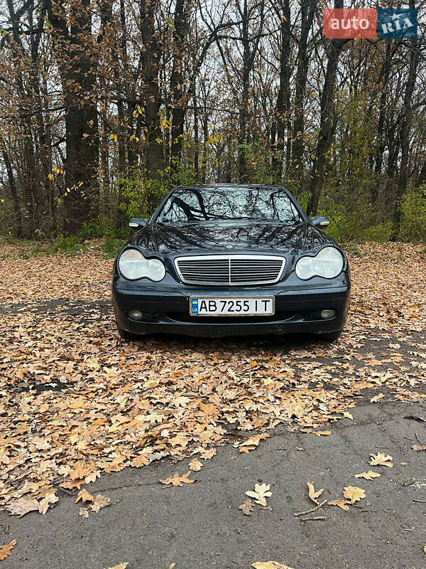 Седан Mercedes-Benz C-Class 2002 в Житомире
