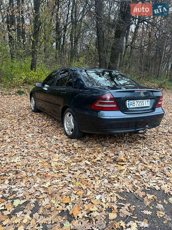 Седан Mercedes-Benz C-Class 2002 в Житомире