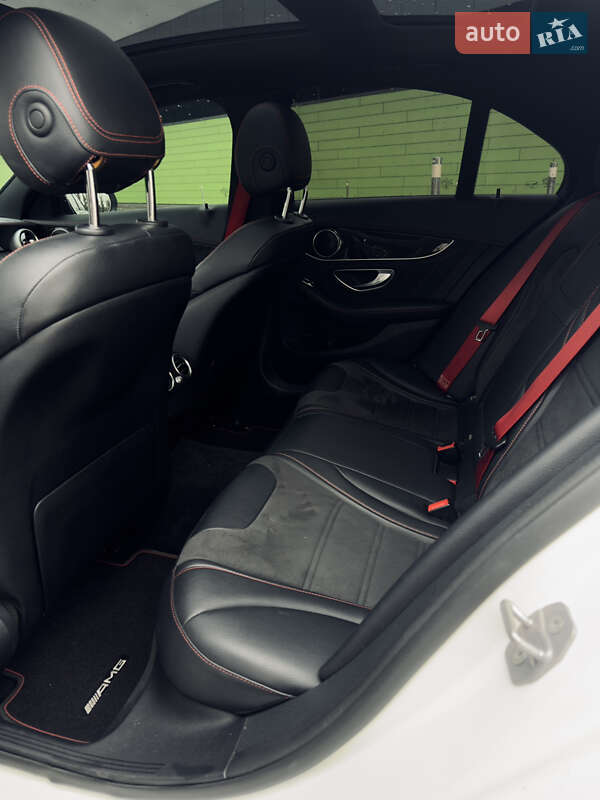 Седан Mercedes-Benz C-Class 2016 в Києві фото 14 Седан Mercedes-Benz C-Class 2016 в Києві