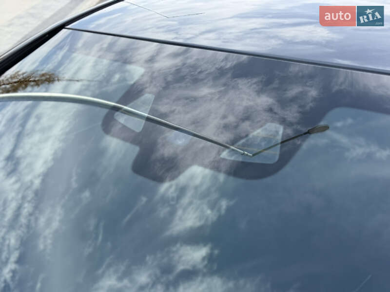 Седан Mercedes-Benz C-Class 2015 в Києві