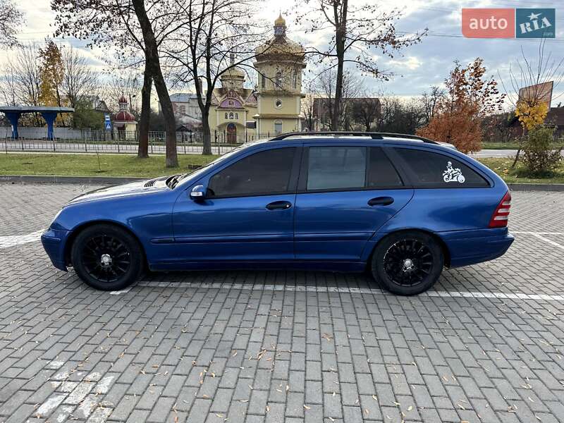 Универсал Mercedes-Benz C-Class 2003 в Коломые