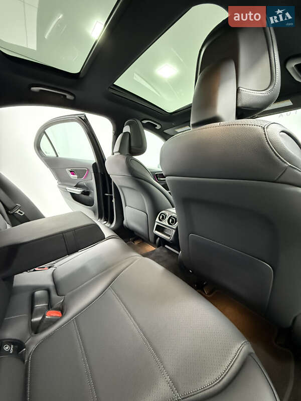Седан Mercedes-Benz C-Class 2024 в Одесі фото 35 Седан Mercedes-Benz C-Class 2024 в Одесі