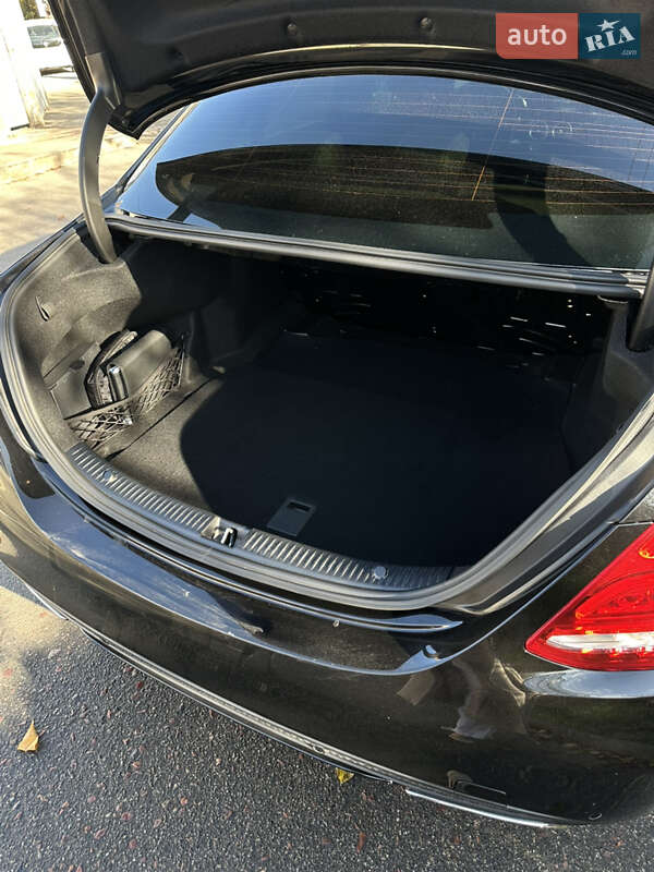 Седан Mercedes-Benz C-Class 2017 в Вишневом