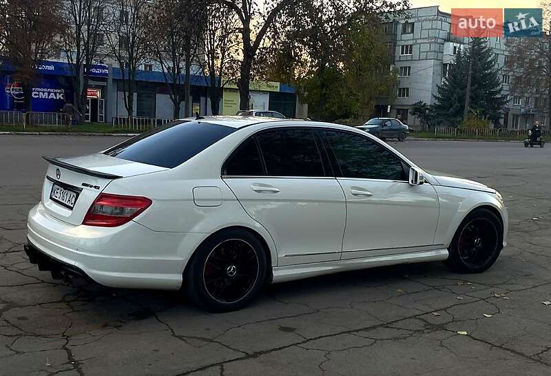 Седан Mercedes-Benz C-Class 2011 в Жовтих Водах