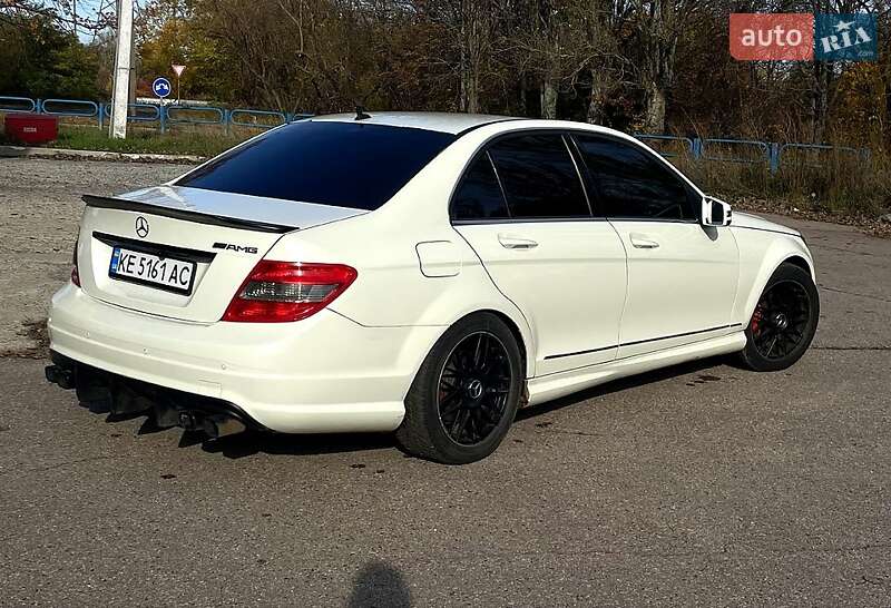 Седан Mercedes-Benz C-Class 2011 в Жовтих Водах