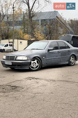 Седан Mercedes-Benz C-Class 1999 в Киеве