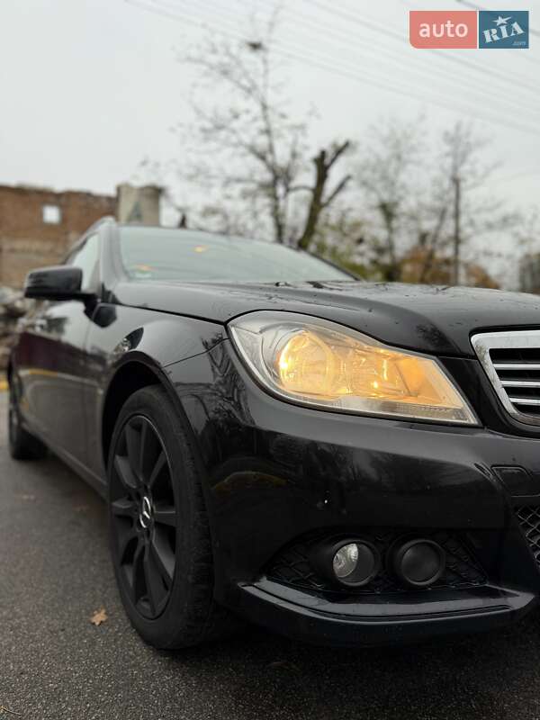 Універсал Mercedes-Benz C-Class 2013 в Ірпені фото 11 Універсал Mercedes-Benz C-Class 2013 в Ірпені