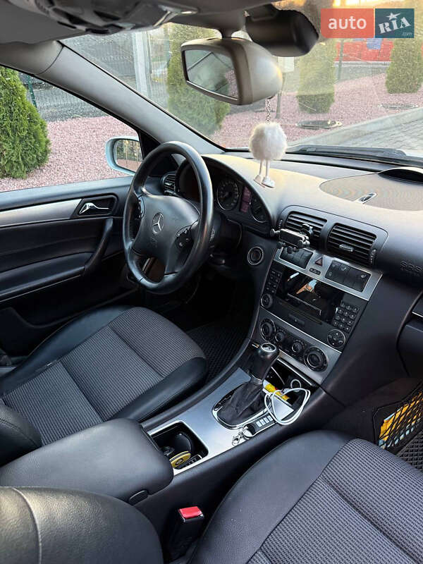 Седан Mercedes-Benz C-Class 2005 в Луцке фото 17 Седан Mercedes-Benz C-Class 2005 в Луцке