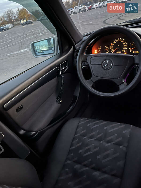 Універсал Mercedes-Benz C-Class 2000 в Дніпрі фото 18 Універсал Mercedes-Benz C-Class 2000 в Дніпрі
