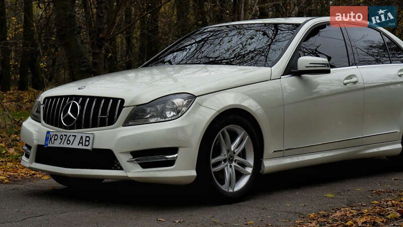 Седан Mercedes-Benz C-Class 2011 в Запорожье