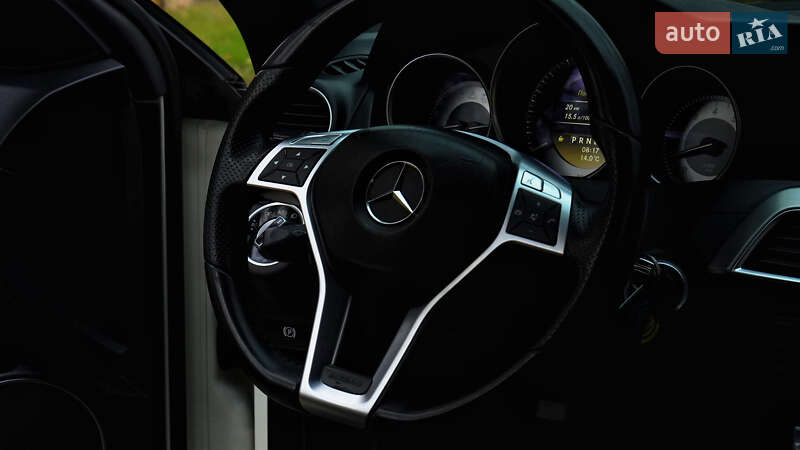 Седан Mercedes-Benz C-Class 2011 в Запорожье