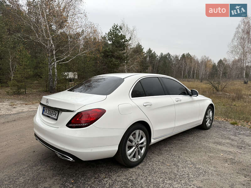 Седан Mercedes-Benz C-Class 2018 в Киеве фото 5 Седан Mercedes-Benz C-Class 2018 в Киеве