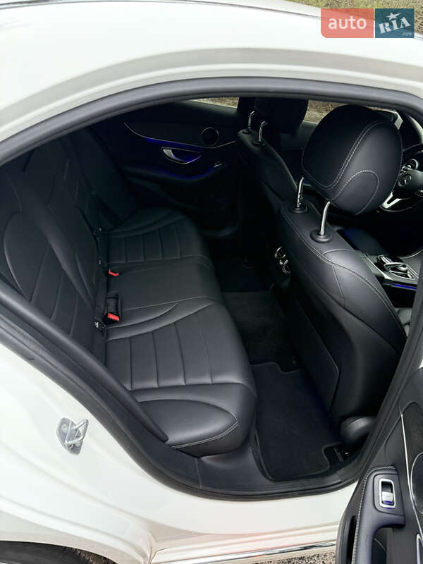 Седан Mercedes-Benz C-Class 2018 в Киеве фото 15 Седан Mercedes-Benz C-Class 2018 в Киеве