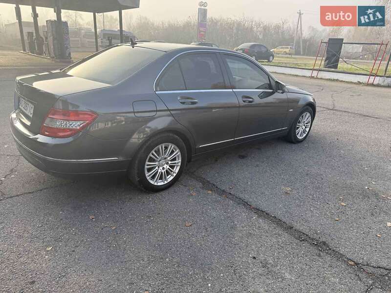 Седан Mercedes-Benz C-Class 2009 в Сокирнице фото 7 Седан Mercedes-Benz C-Class 2009 в Сокирнице