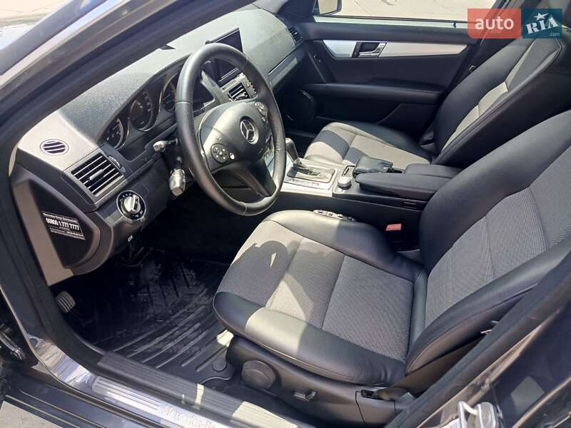 Седан Mercedes-Benz C-Class 2009 в Сокирнице фото 11 Седан Mercedes-Benz C-Class 2009 в Сокирнице