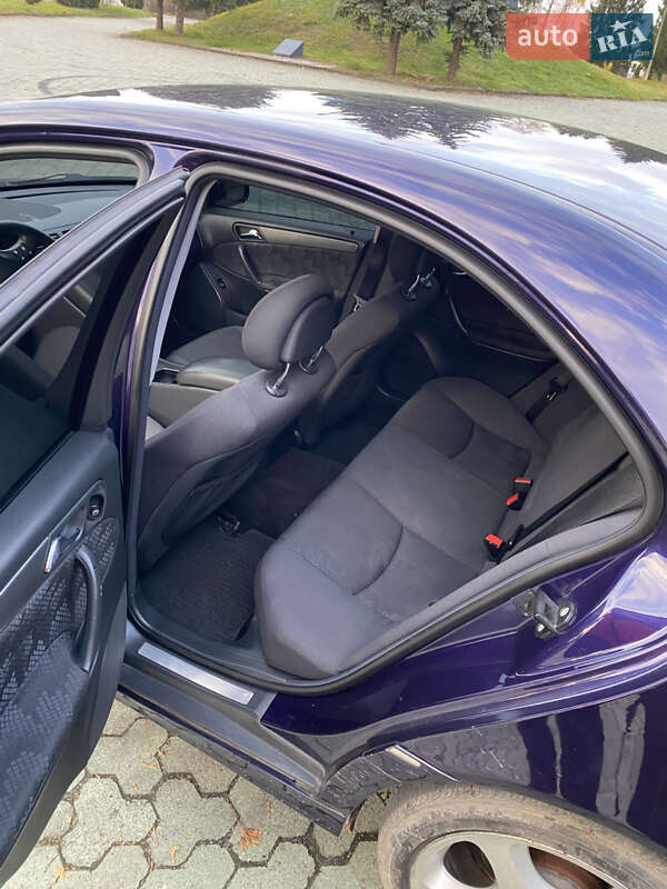 Седан Mercedes-Benz C-Class 2001 в Дубно фото 8 Седан Mercedes-Benz C-Class 2001 в Дубно