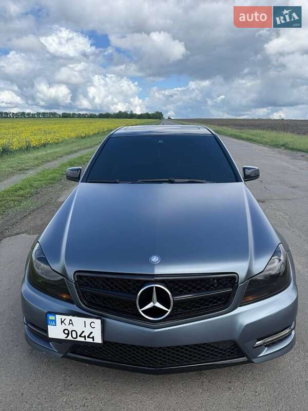 Седан Mercedes-Benz C-Class 2012 в Голованевске