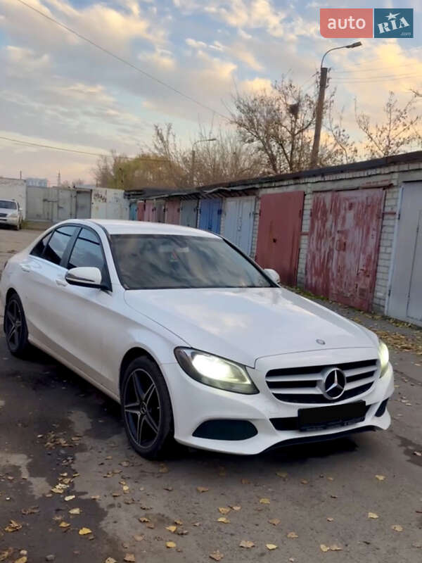 Mercedes-Benz C-Class 2016