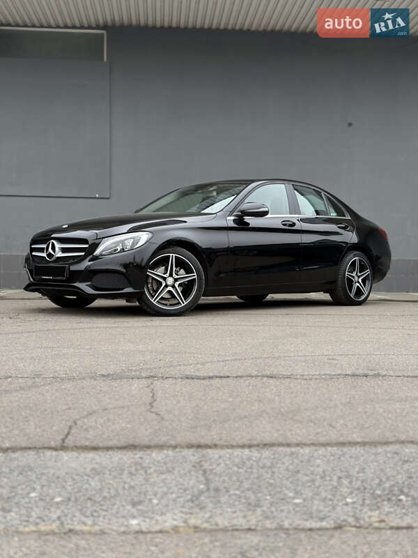 Седан Mercedes-Benz C-Class 2018 в Львові