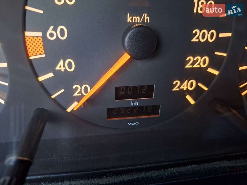 Седан Mercedes-Benz C-Class 1994 в Чернівцях фото 33 Седан Mercedes-Benz C-Class 1994 в Чернівцях