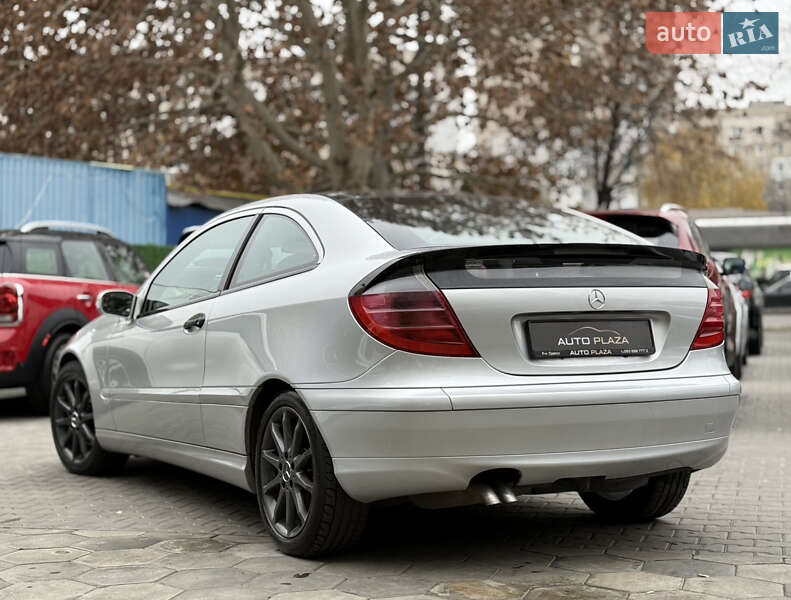 Купе Mercedes-Benz C-Class 2004 в Одесі фото 34 Купе Mercedes-Benz C-Class 2004 в Одесі