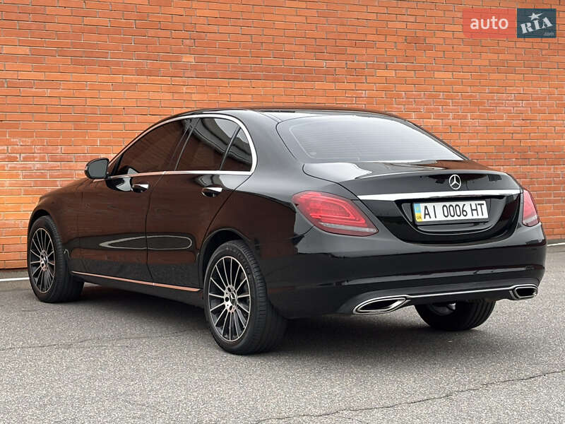 Седан Mercedes-Benz C-Class 2018 в Киеве