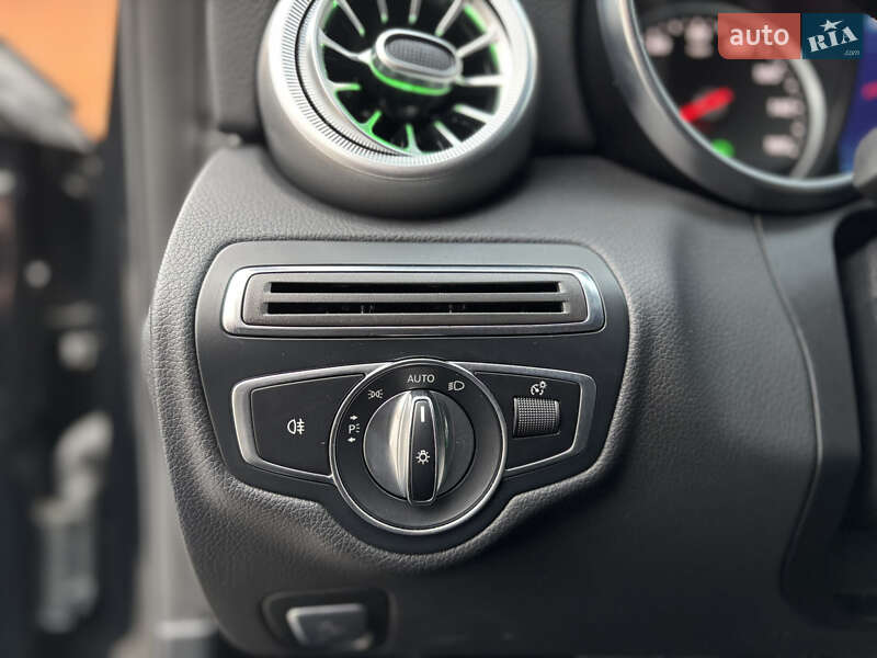 Седан Mercedes-Benz C-Class 2018 в Киеве